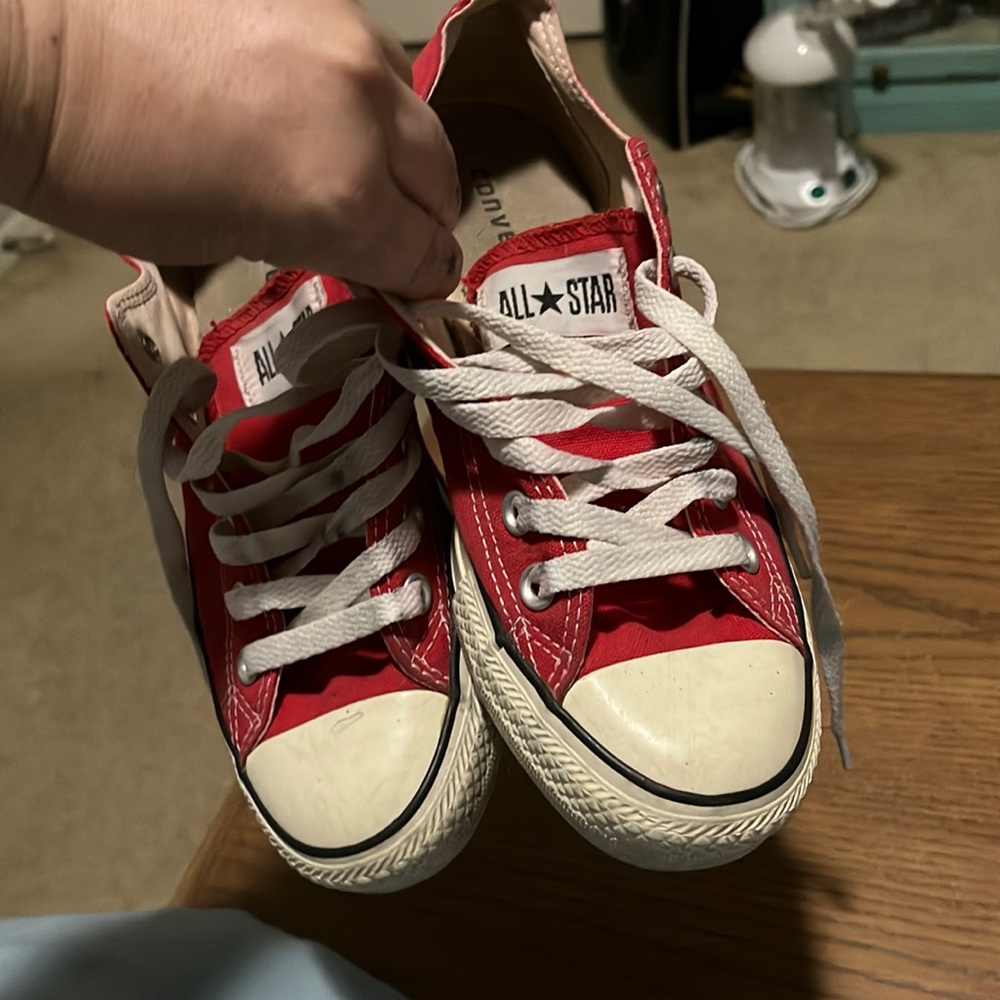 Red converse chucks